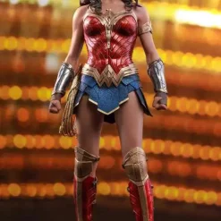 Outlet ❤️ DC Wonder 👩 Woman 1984 Wonder 👩 Woman Collectible Figure MMS584 (Pre-Order ships January) 😀
